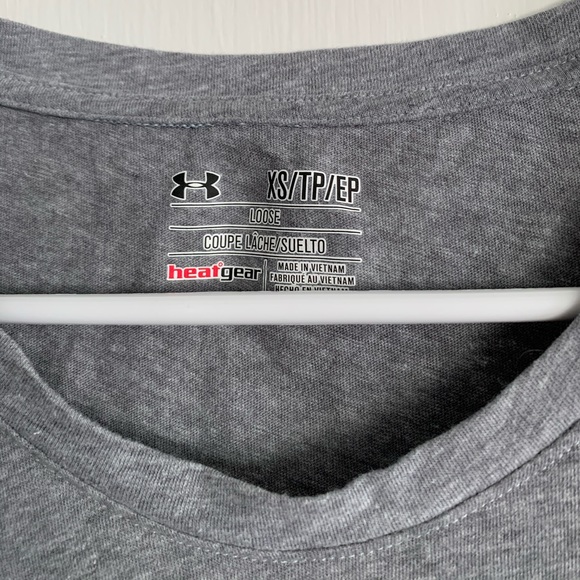 Under Armour Long Sleeve - Picture 3 of 3